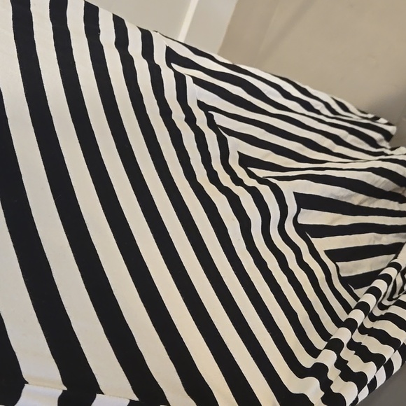 Striped Maxi with flare bottom - Picture 3 of 3